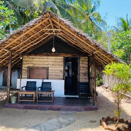 Air Lush Beach Cabanas Arugam Bay Esterno foto
