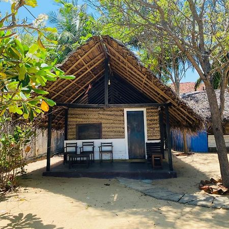 Air Lush Beach Cabanas Arugam Bay Esterno foto