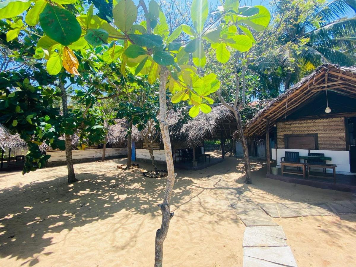 Air Lush Beach Cabanas Arugam Bay Esterno foto